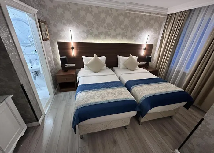 B Corner Bistro 3* Стамбул