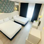 B Corner Bistro 3* Isztambul