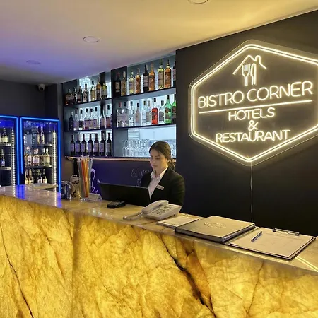 Sophia B Corner Hotels & Restaurant Istambul