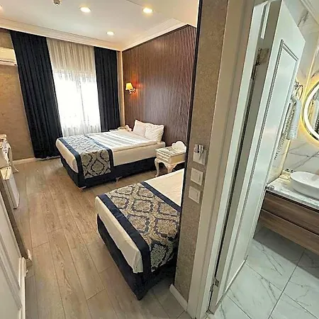 Hotel Sophia B Corner & Restaurant 3*