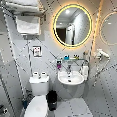 Hotel Sophia B Corner & Restaurant 3*