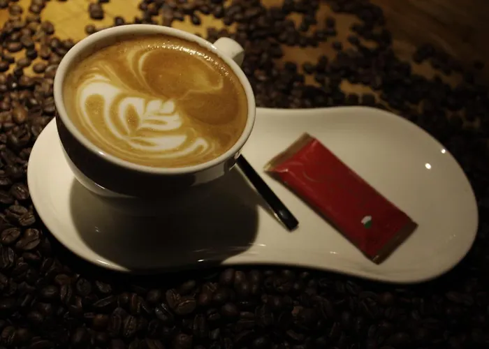 Hotel B Corner Bistro